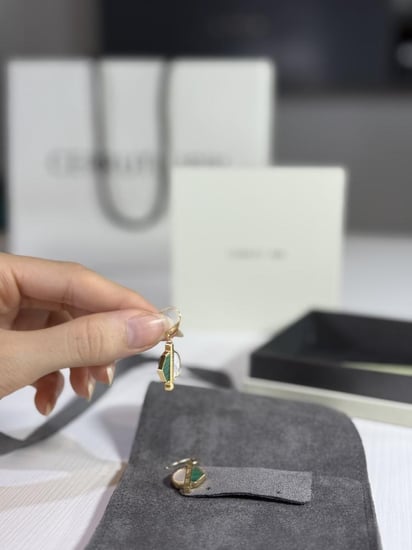 حلق شروتي ذهبي واخضر لوقو Cerruti 1881 earring gold with lucky green CIJLE2106601