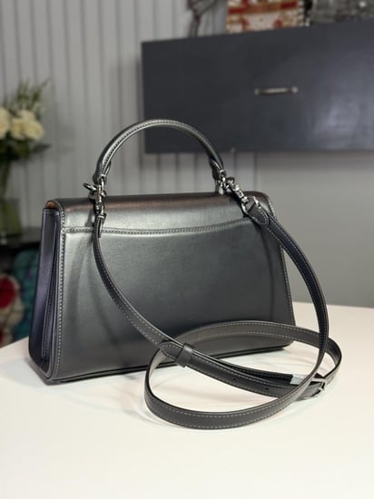 كوتش اليزا توب هاندل