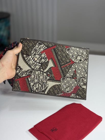 كارولينا هيريرا باوتش تيدي سجنشر Carolina Herrera Pouch Continental Shopping Ositos