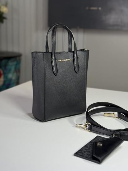 مايكل كورس شنطة فنسنت اكسترا سمول مع محفظة بلون اسود Michael Kors Vincent Extra-Small Saffiano Leather Crossbody Bag With Logo Card Case 35F4G2VC0T