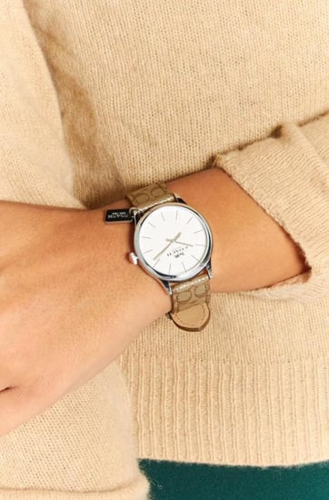 كوتش ساعة كلاسيك تان بجلد Coach  Women 14502994 Leather Strap سجنشر ومعدن فضي