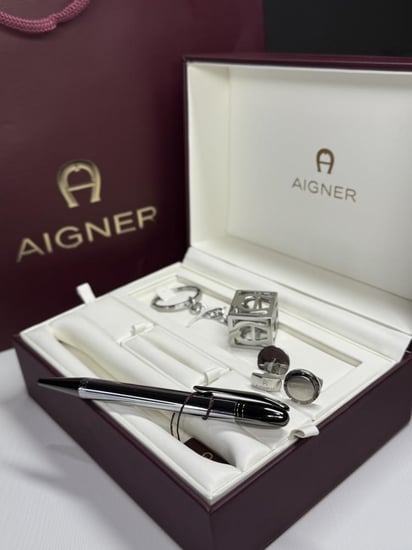 طقم اجنر ميدالية / كبك/ قلم