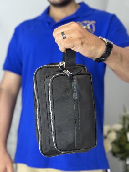 كالفن كلاين ترفل كت بمدخلين