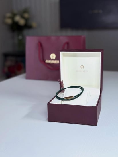 اسوار اجنر رجالي مجدل نحيف لفتين بلون اخضر واسود Aigner Men Bracelet 18cm green and black