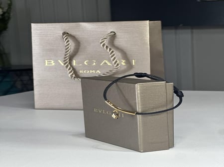 اسوار بولقاري SERPENTI FOREVER BRACELET قطن بتصميم ميداليه راس ثعبان- اسود/ ذهبي