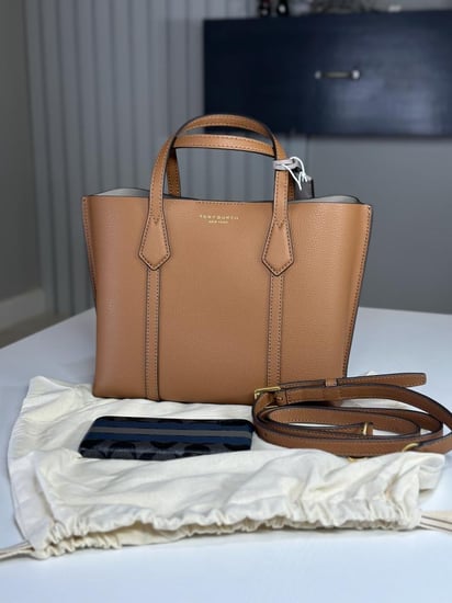 شنطة توت توري برتش perry small tote - بني/ بيج/ ذهبي
