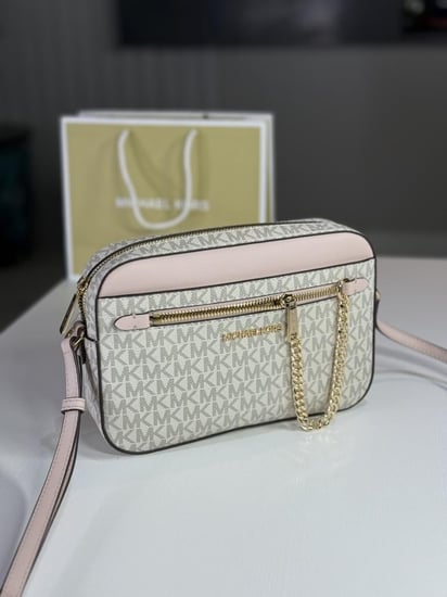 شنطة مايكل كورس كروس بودي جت ست فانيلا سجنشر Michael Kors Jet Set EW Zip Chain Xbody