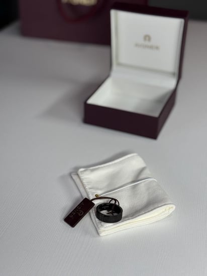 خاتم بلاك انقريفد اجنر لوقو aigner dark man ring