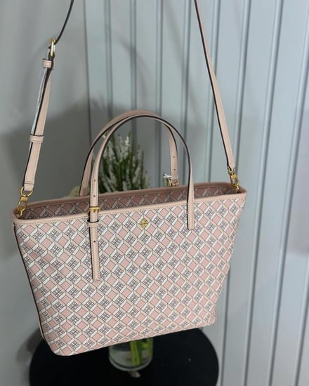 توت توري برتش سمول Tory Burch Geo Logo Mini Zip Tote وردي سجنشر