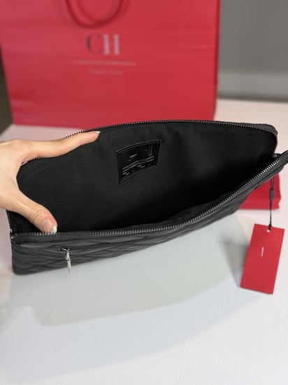 كارولينا هريرا باوتش سجنشر بولياميدا CH carolina Herrera logo pouch Poliameda