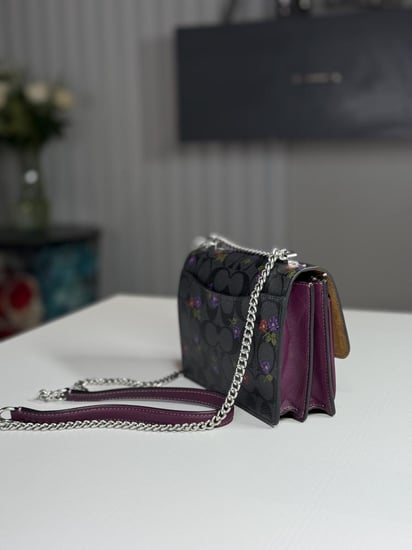 كوتش فلورال كيرا