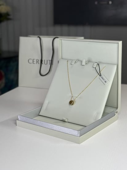 سلسة شروتي ناعمه بتصميم فراشه cerruti 1881 butterfly necklace black side