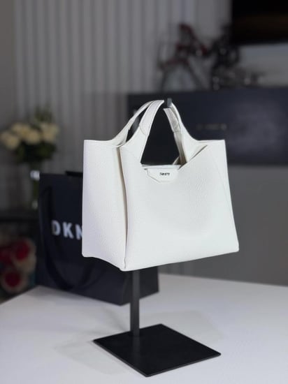 شنطة دكني ويلاا بلون مارشملو DKNY WILLA SMALL SATCHEL marshmallow
