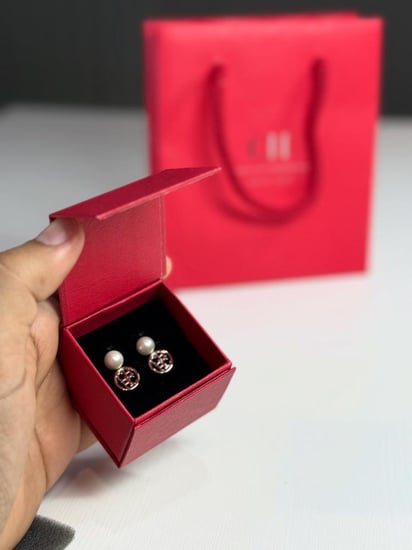 كارولينا هريرا سمبل بيرل سجنتشر