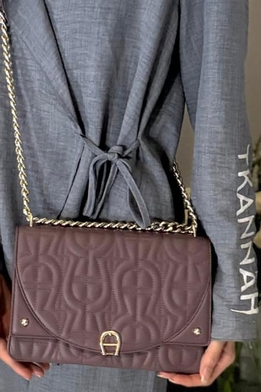 اجنر ديادورا بلون روز وود حصري - diadora rosewood shoulder bag
