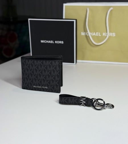 مايكل كورس بلاك سجنتشر هدية رجالية