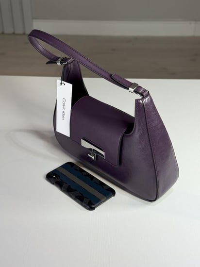 كالفن كلاين فوكسلوف كتف