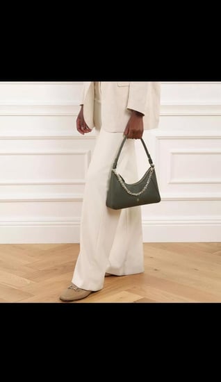 اجنر جيا لذر شولدر بستراب لوقو- زيتيه aigner gia shoulder bag