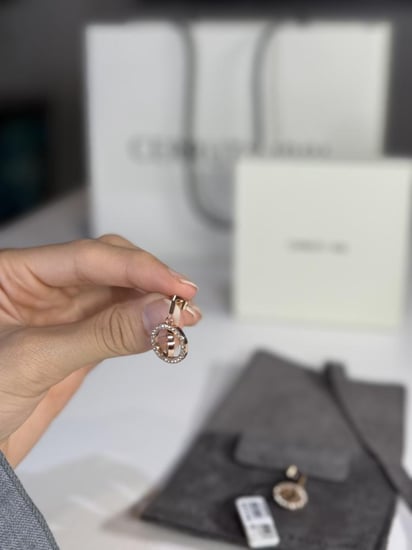 حلق شيروتي المتحرك باللون الروز قولد المرصع بالاحجار CERRUTI 1881 CIJLE0007302