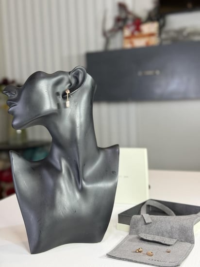 حلق شروتي متدلي ومرصع بالكريستال cerruti 1881 earring drop crystal