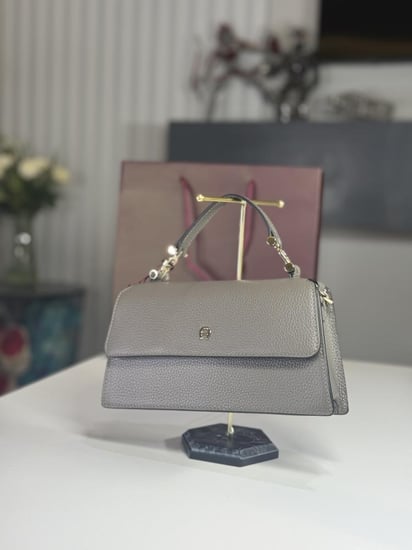 اجنر  شنطة ديليا كتف توب هاندل بلون بني فحمي-DELIA SHOULDER BAG S coal brown