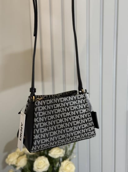 شنطة دكني BRYANT DOME CBODY براينت كروس بودي بلون اسود سجنشر