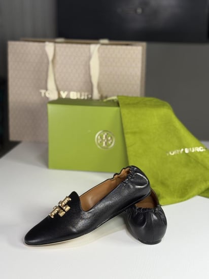 حذاء ايلانور درايفر بعلامة نحاس كبيره TORY BURCH  Eleanor loafers