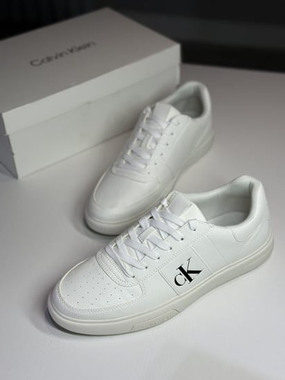 كالفن كلاين اسنشل سنيكرس