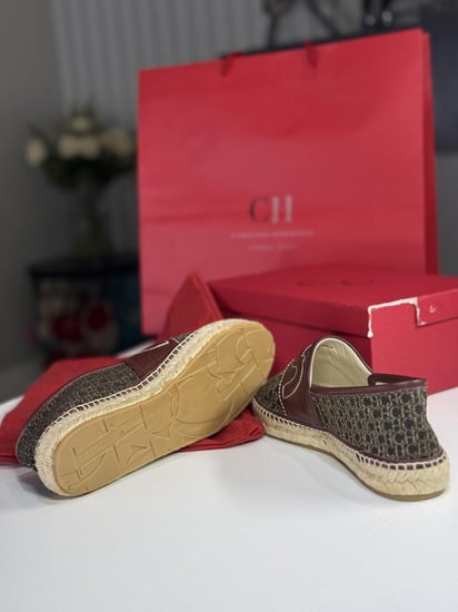 كارولينا اسبادريل بني سجنشر مزين بالجلد espadrilles Caroline Herrera brown signature limited