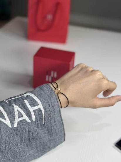 اسوار كارولينا قطن اسود بوردة كارولينا CH ذهبي Carolina Herrera black Cotton bracelet