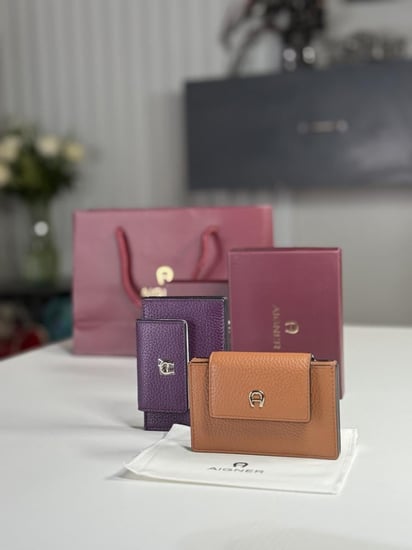 اجنر محفظة بطاقات ديليا aigner delia card case Wallet