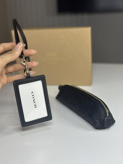 كوتش طقم ليميتد ادشن من كارد هولدر ومحفظه- اسود سجنشر