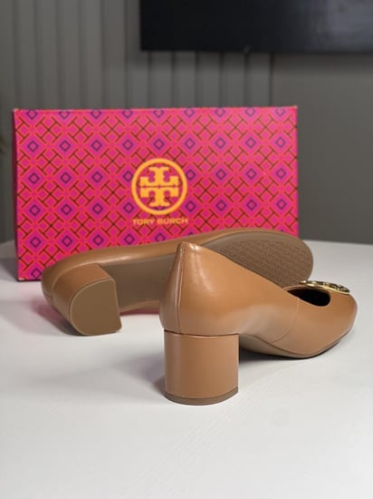 توري برتش كعب تان