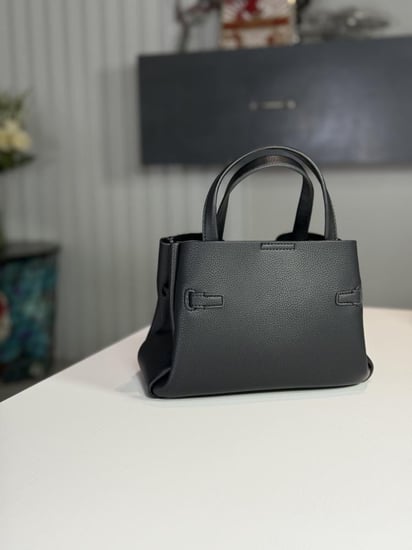 شنطة دكني سمول براير باللون الاسود  DKNY Bryar Small Crossbody Satchel