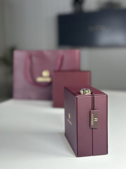 دبلة 52 اجنر لوقو تو تون- ذهبي\ فضي