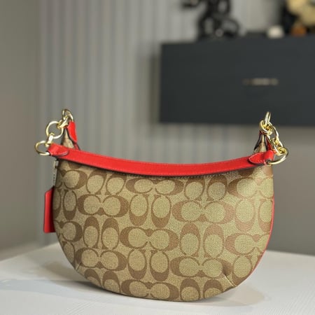 كوتش شولدر هوبو سلم- احمر/ سجنشر