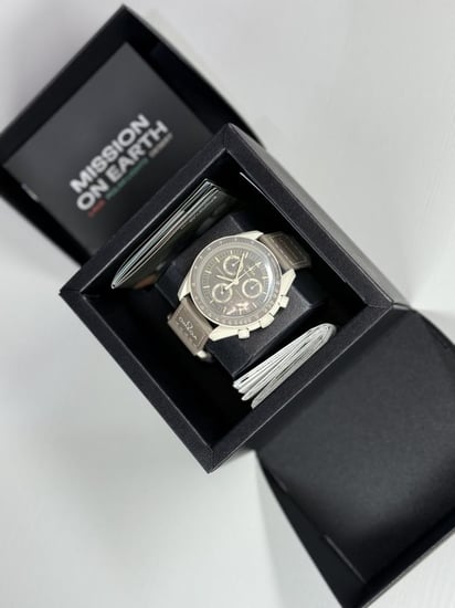 اوميغا سواتش mission on earth