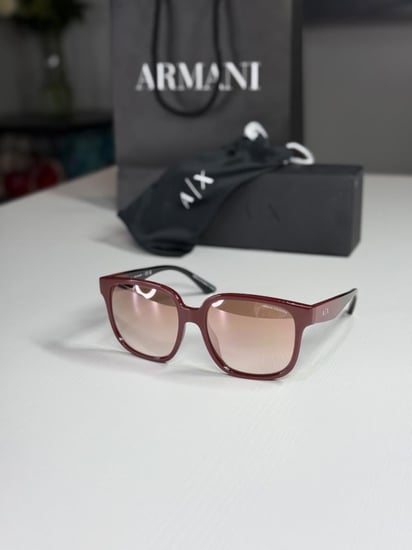 نظارة ارماني بفريم مربع بلاستيك عنابي واسود Armani Exchange- AX4136SU