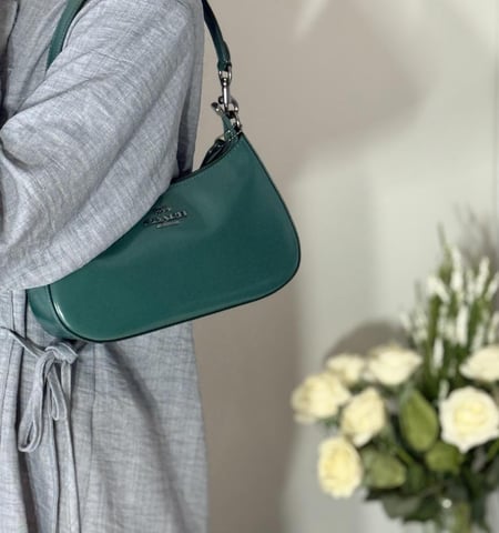 شنطة كوتش كتف تيري بلون اخضر coach Teri Mini Crossbody Bag, Emerald Green