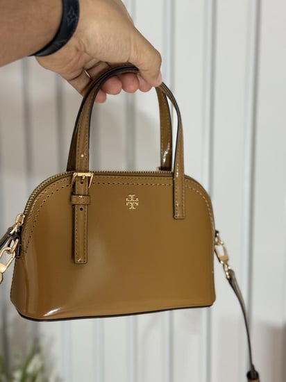 توري برتش اميرسون خشب الكناري tory burch Emerson dome in light brown