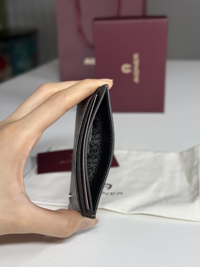 اجنر كارد هولدر ايكون كيس بني ICON COVER CARD CASE