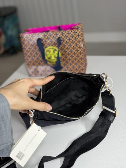 توري برتش ميني هوبو naylon tory burch black hobo- اسود