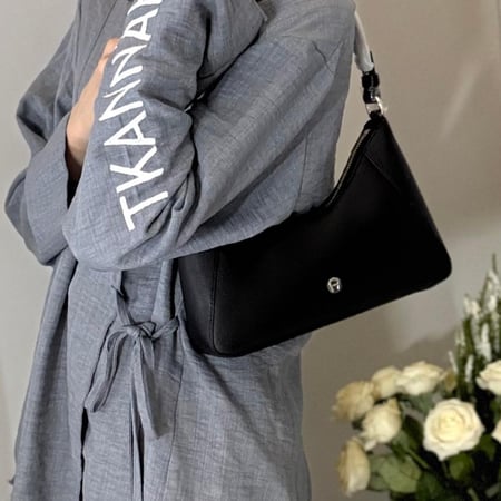 اجنر جيا لذر شولدر بستراب لوقو- اسود aigner gia leather bag