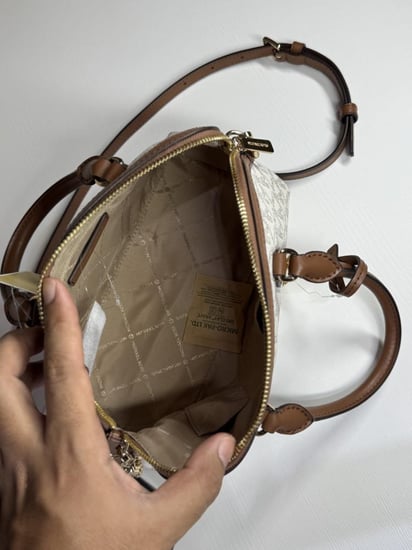 مايكل كورس فانيلا دوم micheal kors kiri dome vanilla signature