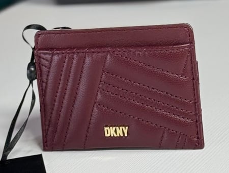 دكني حاملة بطاقات جلد معالج DKNY cardholder id wallet