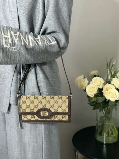 جوتشي سجنتشر براون Gucci Luce Mini GG shoulder bag