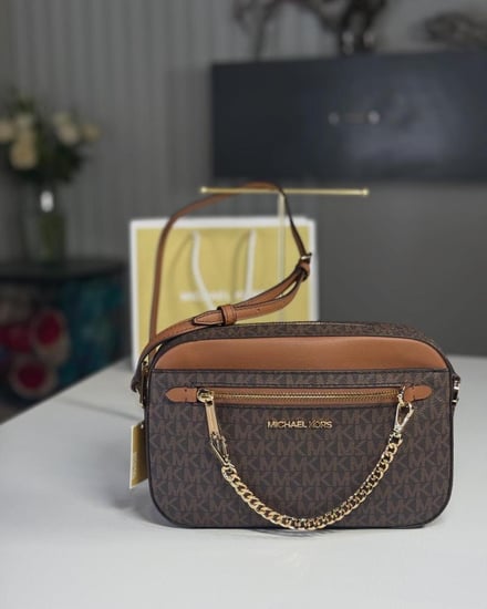 مايكل كورس كروس بودي جت ست مع سلسة بلون بني سجنشر mk lg chain xbody vanilla