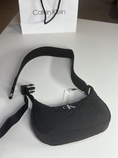 كالفن شولدر وكروس بودي انفايرومنت- اسود