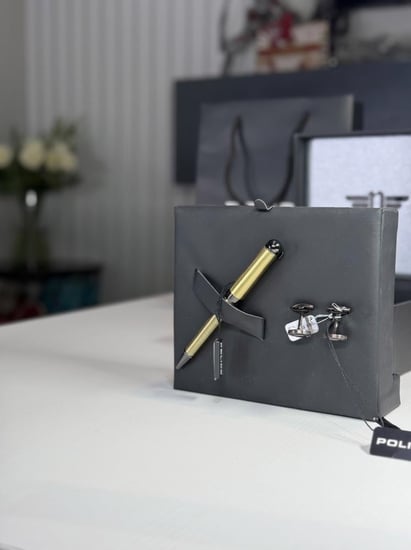 طقم بوليس بلاك اند برونز  كيك وقلم police set pen and cufflinks bronze vibe