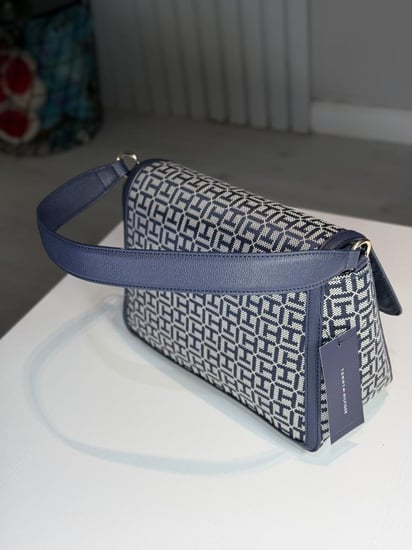 تومي لايت مشن شنطة كتف